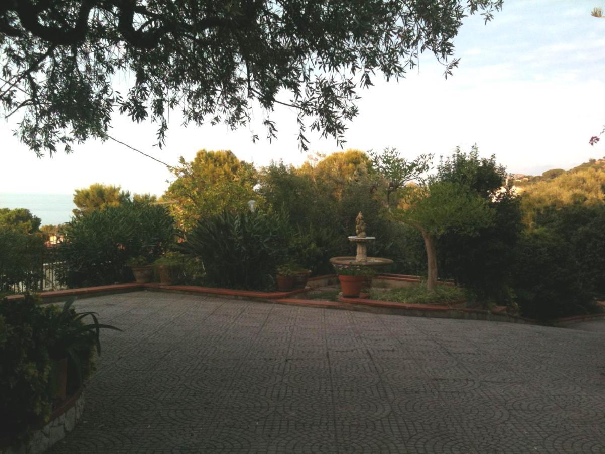 Stanza In Villa Con Giardino Vista Mare Cefalú Exterior foto